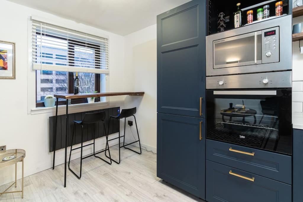 Stylish City Pad With Free Private Parking Glasgow Esterno foto