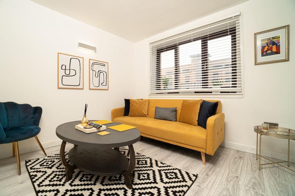 Stylish City Pad With Free Private Parking Glasgow Esterno foto